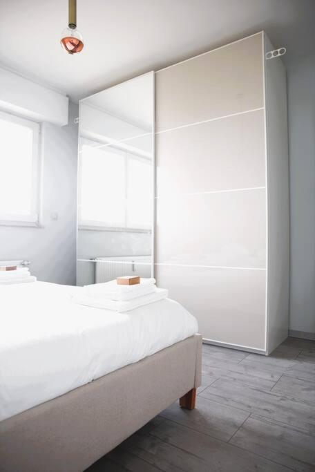 Charming Modern 2 Bedroom Apartment Alzingen Kültér fotó