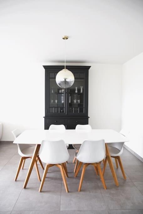 Charming Modern 2 Bedroom Apartment Alzingen Kültér fotó